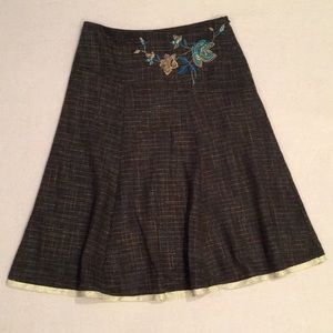 Ixia Embroidered Tweed Skirt  M